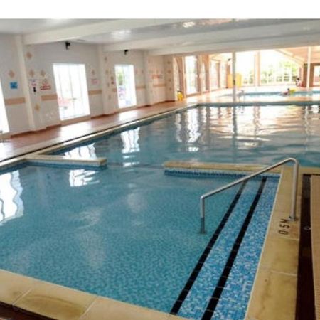 Holiday Home In Lyons Robin Hood Holiday Park Meliden Екстер'єр фото