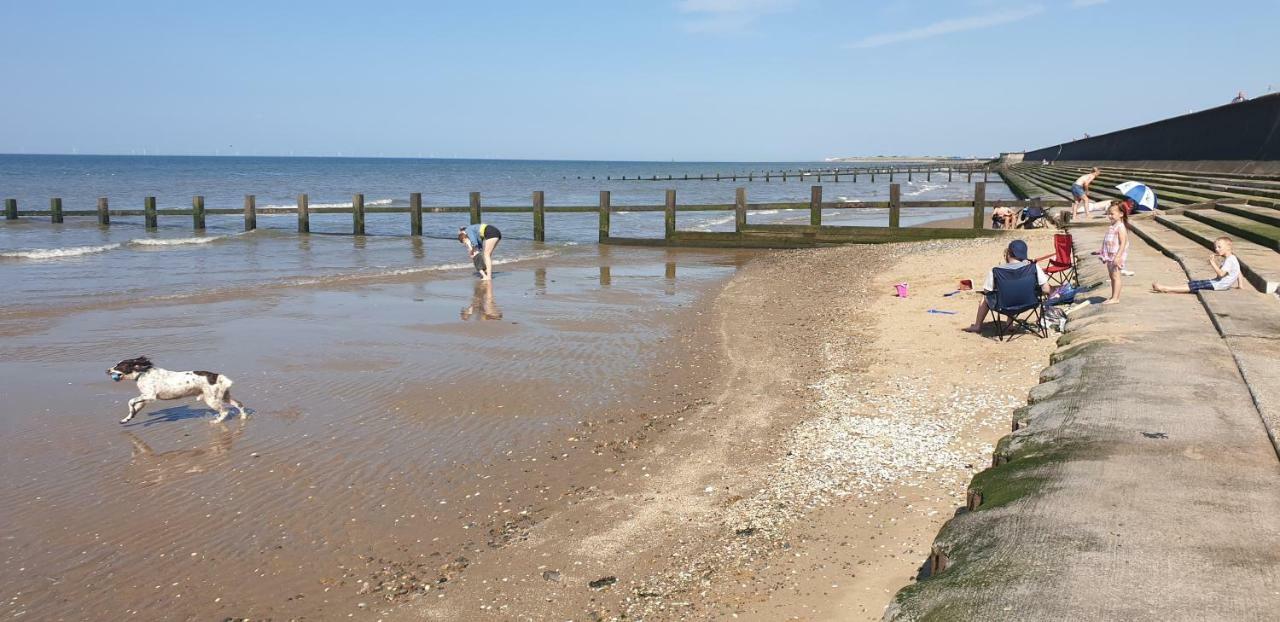 Holiday Home In Lyons Robin Hood Holiday Park Meliden Екстер'єр фото